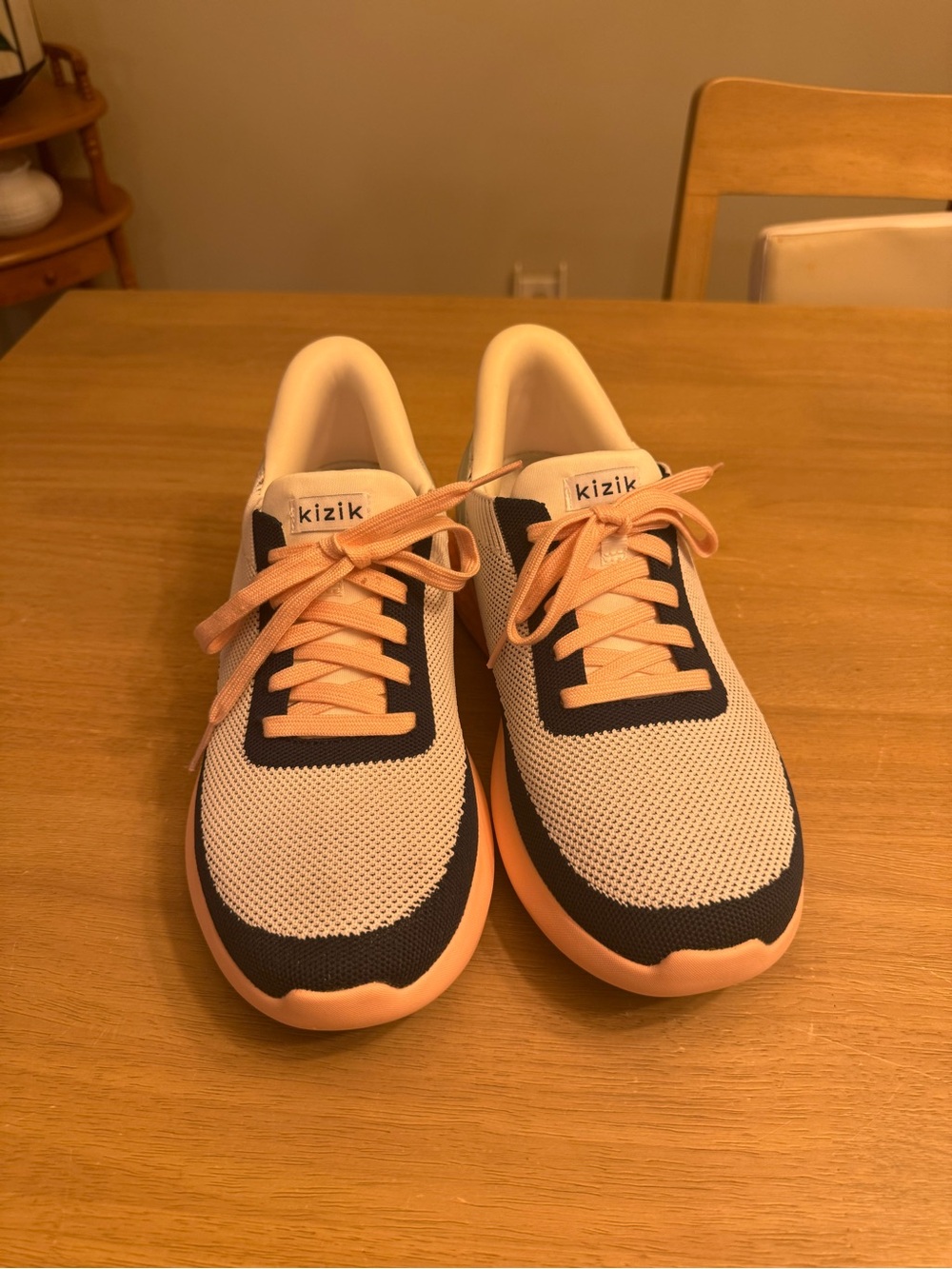 NEW Kizik Athens Bahama Womens Athletic Sneaker size 9.5